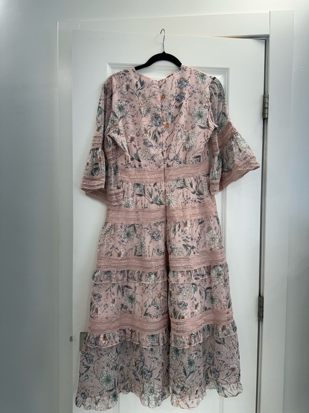 Chicwish Pink Floral Lace-Trim Tiered Midi Dress - Picture 5 of 5
